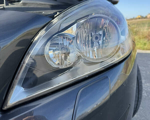 Сірий Вольво B60, об'ємом двигуна 1.56 л та пробігом 271 тис. км за 10300 $, фото 50 на Automoto.ua