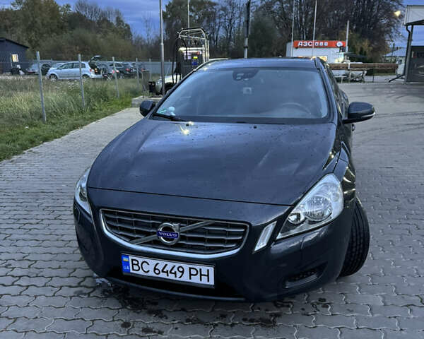 Вольво B60 2011 в Трускавце на Automoto.ua Серый Вольво B60, объемом двигателя 1.56 л и пробегом 270 тыс. км за 10600 $, фото 1 на Automoto.ua