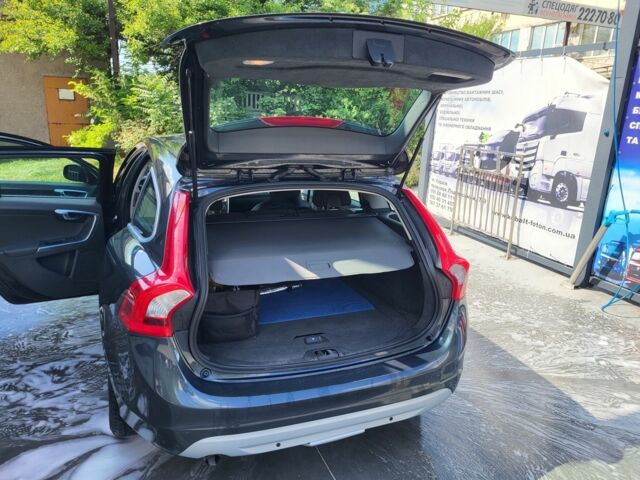 Сірий Вольво B60, об'ємом двигуна 1.6 л та пробігом 187 тис. км за 12200 $, фото 6 на Automoto.ua