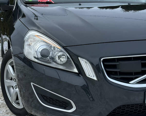 Сірий Вольво B60, об'ємом двигуна 2 л та пробігом 239 тис. км за 12399 $, фото 5 на Automoto.ua