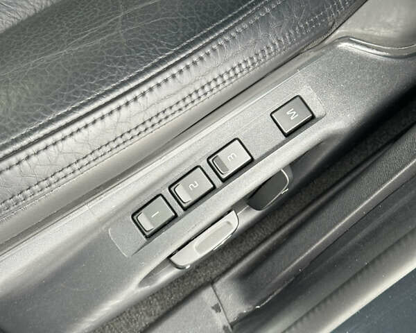 Сірий Вольво B60, об'ємом двигуна 2.4 л та пробігом 260 тис. км за 12400 $, фото 60 на Automoto.ua