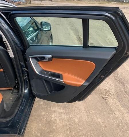 Серый Вольво B60, объемом двигателя 1.56 л и пробегом 242 тыс. км за 10000 $, фото 7 на Automoto.ua