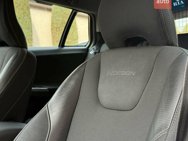 Сірий Вольво B60, об'ємом двигуна 1.56 л та пробігом 206 тис. км за 10999 $, фото 49 на Automoto.ua