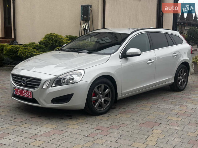 Сірий Вольво B60, об'ємом двигуна 1.6 л та пробігом 212 тис. км за 10850 $, фото 7 на Automoto.ua