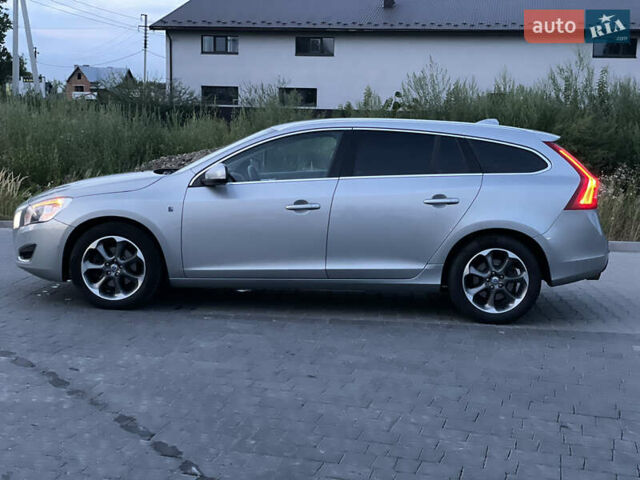 Серый Вольво B60, объемом двигателя 1.6 л и пробегом 245 тыс. км за 9700 $, фото 4 на Automoto.ua