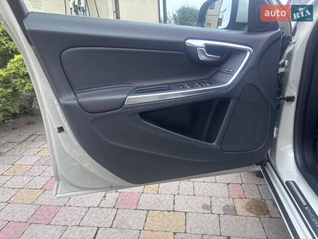 Сірий Вольво B60, об'ємом двигуна 1.6 л та пробігом 212 тис. км за 10850 $, фото 99 на Automoto.ua