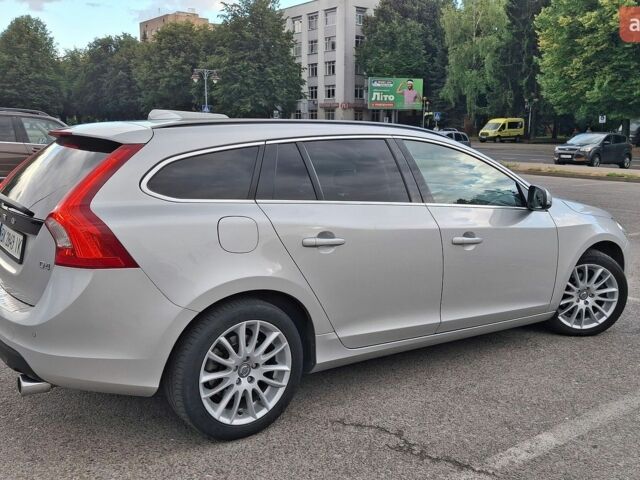 Сірий Вольво B60, об'ємом двигуна 1.98 л та пробігом 315 тис. км за 11900 $, фото 1 на Automoto.ua