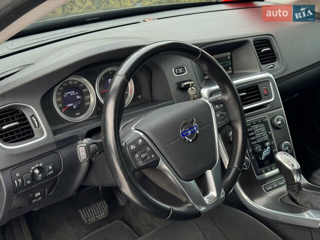 Сірий Вольво B60, об'ємом двигуна 2 л та пробігом 239 тис. км за 12399 $, фото 40 на Automoto.ua