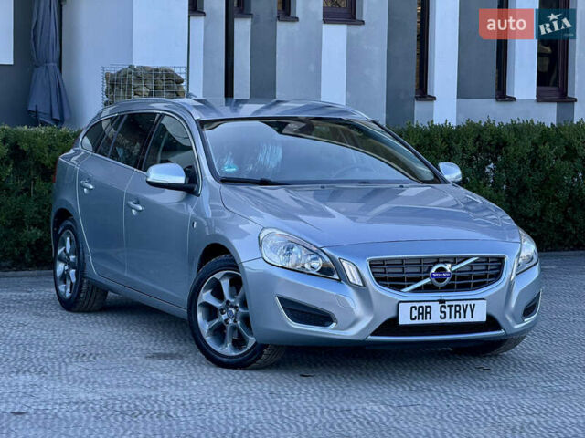 Сірий Вольво B60, об'ємом двигуна 1.6 л та пробігом 222 тис. км за 10999 $, фото 5 на Automoto.ua