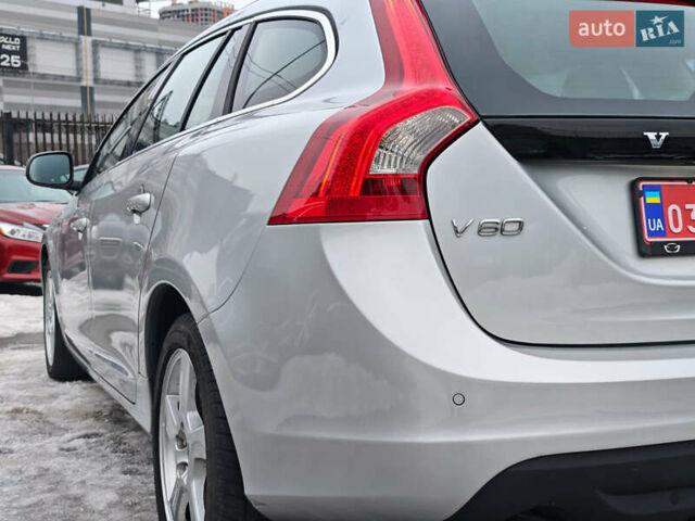 Серый Вольво B60, объемом двигателя 2 л и пробегом 237 тыс. км за 12300 $, фото 7 на Automoto.ua