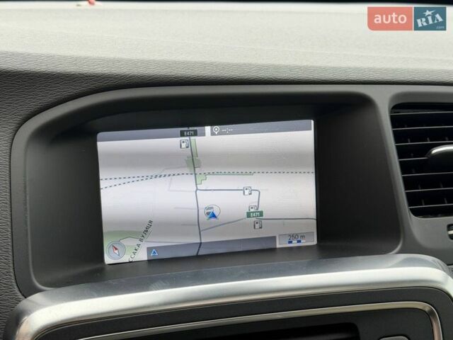 Сірий Вольво B60, об'ємом двигуна 1.56 л та пробігом 222 тис. км за 10950 $, фото 53 на Automoto.ua