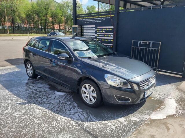 Сірий Вольво B60, об'ємом двигуна 1.6 л та пробігом 187 тис. км за 12200 $, фото 3 на Automoto.ua