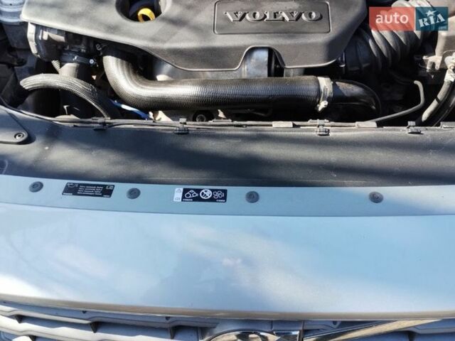 Сірий Вольво B60, об'ємом двигуна 1.56 л та пробігом 220 тис. км за 10800 $, фото 19 на Automoto.ua