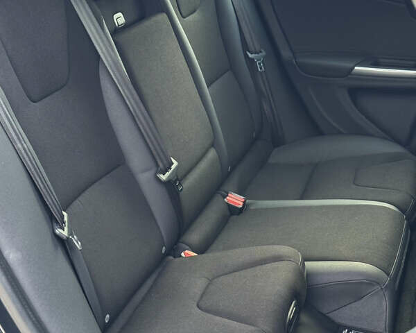 Серый Вольво B60, объемом двигателя 2 л и пробегом 239 тыс. км за 11599 $, фото 47 на Automoto.ua