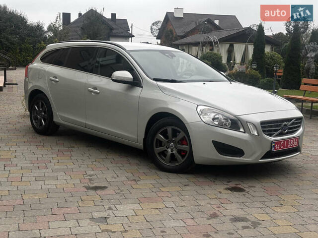 Сірий Вольво B60, об'ємом двигуна 1.6 л та пробігом 212 тис. км за 10850 $, фото 29 на Automoto.ua