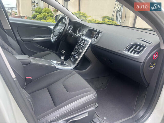 Сірий Вольво B60, об'ємом двигуна 1.6 л та пробігом 212 тис. км за 10850 $, фото 135 на Automoto.ua