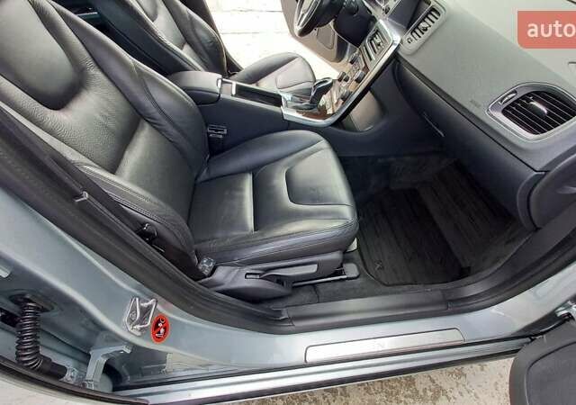 Сірий Вольво B60, об'ємом двигуна 2.4 л та пробігом 184 тис. км за 17200 $, фото 53 на Automoto.ua