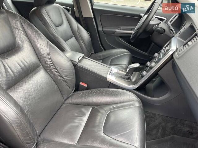 Сірий Вольво B60, об'ємом двигуна 2 л та пробігом 289 тис. км за 11400 $, фото 38 на Automoto.ua