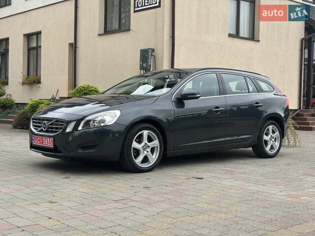 Сірий Вольво B60, об'ємом двигуна 1.6 л та пробігом 197 тис. км за 10850 $, фото 38 на Automoto.ua