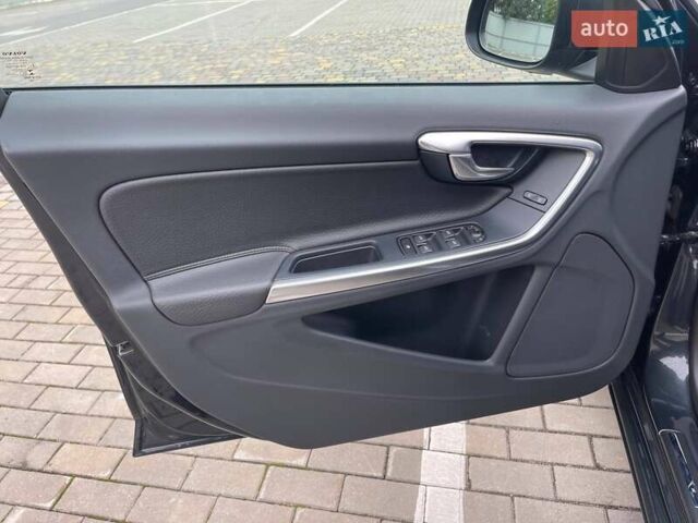 Сірий Вольво B60, об'ємом двигуна 2 л та пробігом 289 тис. км за 11400 $, фото 24 на Automoto.ua