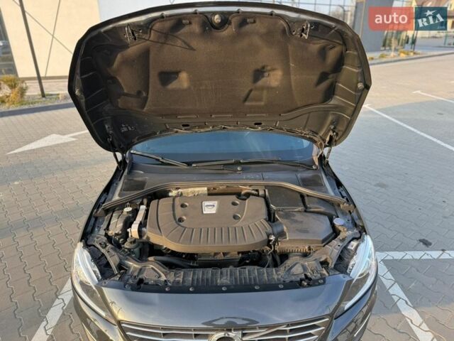 Сірий Вольво B60, об'ємом двигуна 2.4 л та пробігом 256 тис. км за 13900 $, фото 44 на Automoto.ua