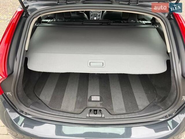 Сірий Вольво B60, об'ємом двигуна 2 л та пробігом 289 тис. км за 11400 $, фото 48 на Automoto.ua