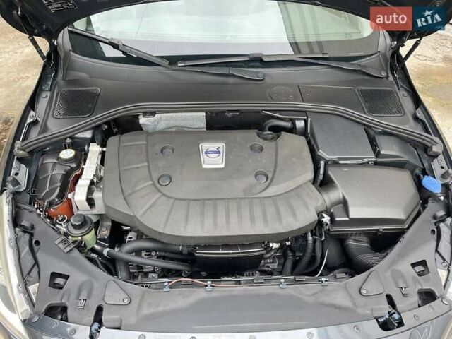 Серый Вольво B60, объемом двигателя 2 л и пробегом 299 тыс. км за 11600 $, фото 15 на Automoto.ua