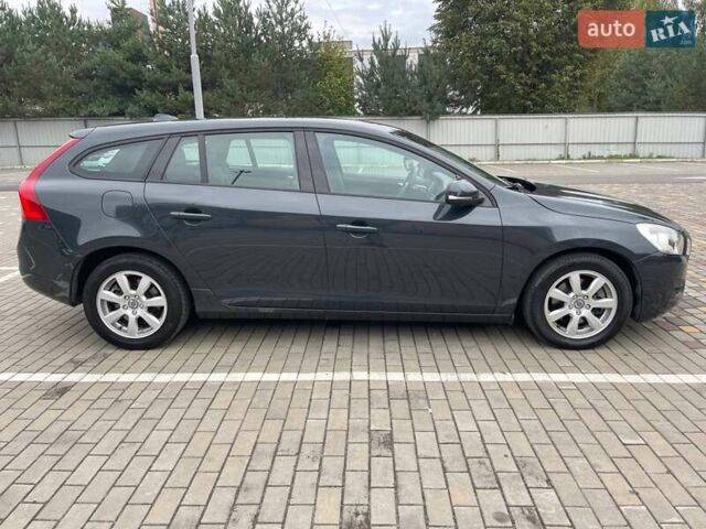 Серый Вольво B60, объемом двигателя 2 л и пробегом 300 тыс. км за 12200 $, фото 14 на Automoto.ua