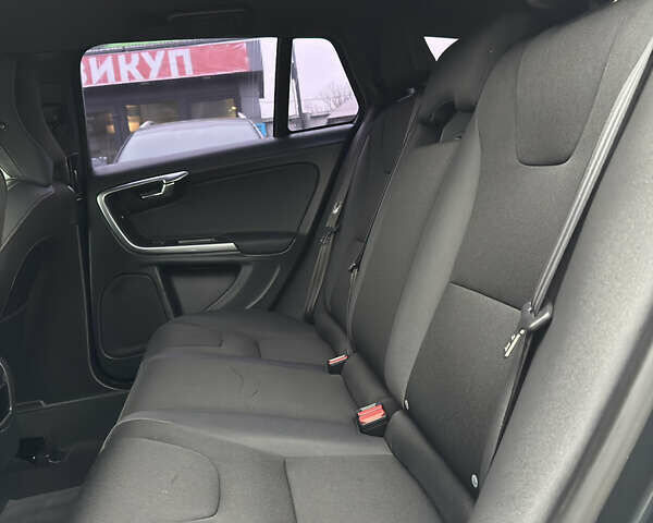 Серый Вольво B60, объемом двигателя 2 л и пробегом 243 тыс. км за 14500 $, фото 26 на Automoto.ua