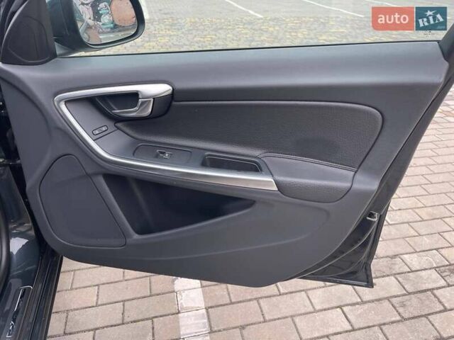 Сірий Вольво B60, об'ємом двигуна 2 л та пробігом 289 тис. км за 11400 $, фото 37 на Automoto.ua