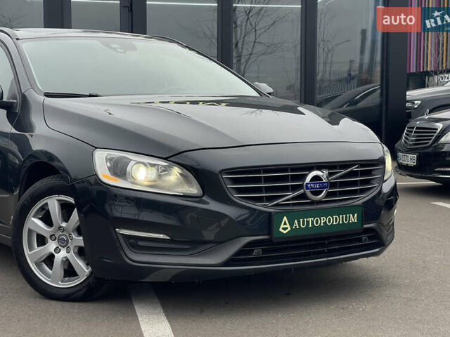 Серый Вольво B60, объемом двигателя 2 л и пробегом 109 тыс. км за 14800 $, фото 1 на Automoto.ua