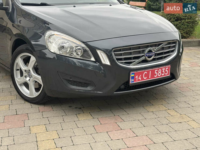 Сірий Вольво B60, об'ємом двигуна 1.6 л та пробігом 197 тис. км за 10850 $, фото 21 на Automoto.ua