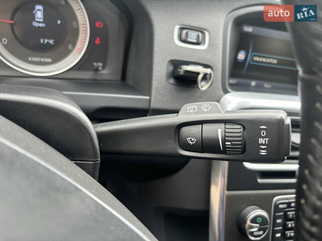 Сірий Вольво B60, об'ємом двигуна 1.6 л та пробігом 197 тис. км за 10850 $, фото 130 на Automoto.ua