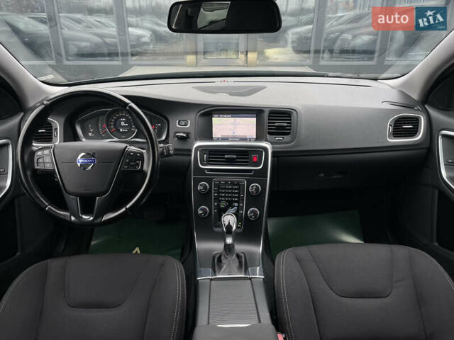 Серый Вольво B60, объемом двигателя 2 л и пробегом 109 тыс. км за 14800 $, фото 20 на Automoto.ua