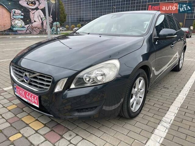 Серый Вольво B60, объемом двигателя 2 л и пробегом 300 тыс. км за 12200 $, фото 1 на Automoto.ua