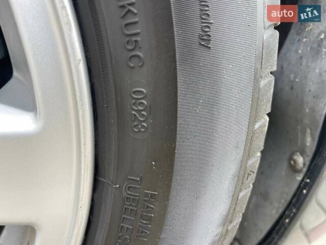 Серый Вольво B60, объемом двигателя 2 л и пробегом 300 тыс. км за 12200 $, фото 67 на Automoto.ua