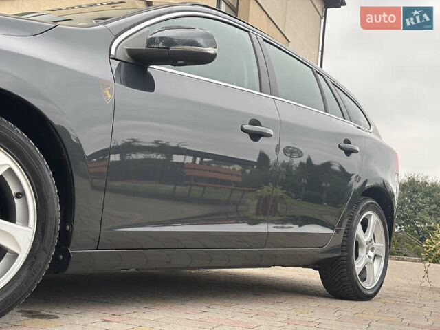 Сірий Вольво B60, об'ємом двигуна 1.6 л та пробігом 197 тис. км за 10850 $, фото 12 на Automoto.ua