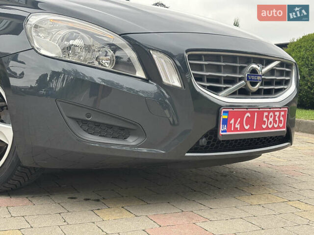 Сірий Вольво B60, об'ємом двигуна 1.6 л та пробігом 197 тис. км за 10850 $, фото 23 на Automoto.ua
