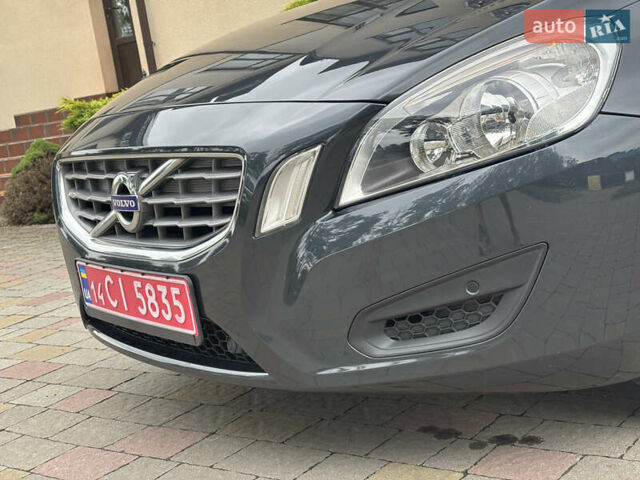 Сірий Вольво B60, об'ємом двигуна 1.6 л та пробігом 197 тис. км за 10850 $, фото 8 на Automoto.ua