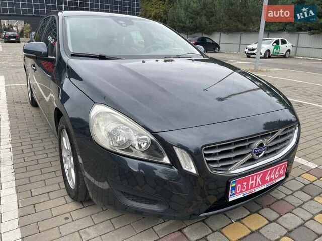 Серый Вольво B60, объемом двигателя 2 л и пробегом 300 тыс. км за 12200 $, фото 19 на Automoto.ua