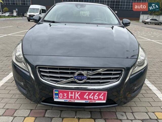 Серый Вольво B60, объемом двигателя 2 л и пробегом 300 тыс. км за 12200 $, фото 21 на Automoto.ua