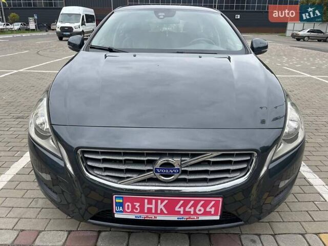 Серый Вольво B60, объемом двигателя 2 л и пробегом 300 тыс. км за 12200 $, фото 16 на Automoto.ua