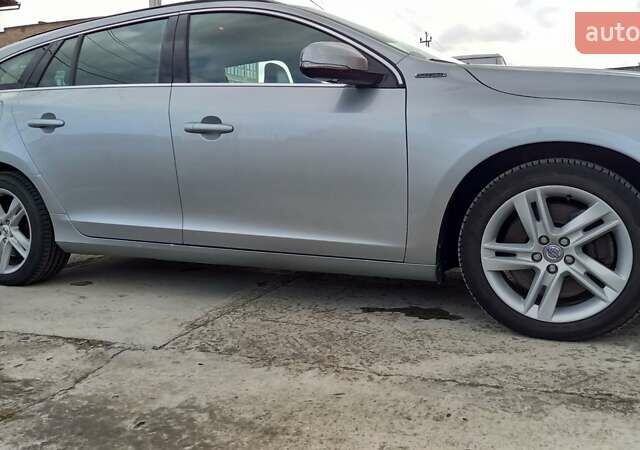 Сірий Вольво B60, об'ємом двигуна 2.4 л та пробігом 184 тис. км за 17200 $, фото 8 на Automoto.ua