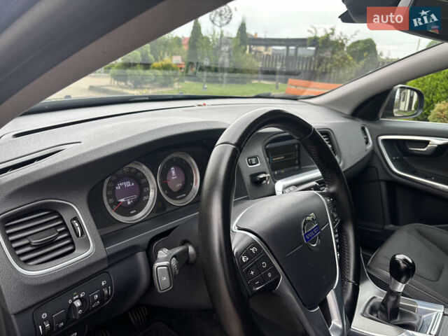 Сірий Вольво B60, об'ємом двигуна 1.6 л та пробігом 197 тис. км за 10850 $, фото 73 на Automoto.ua