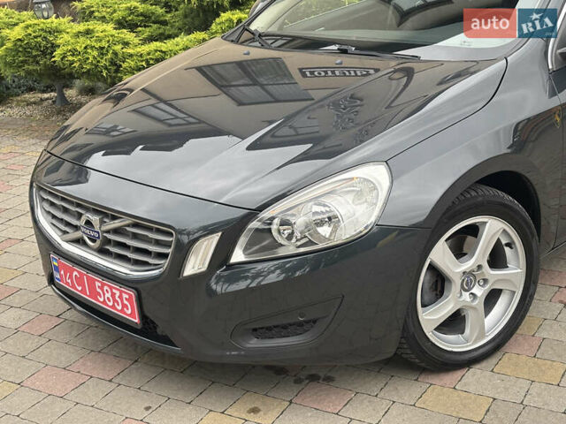 Сірий Вольво B60, об'ємом двигуна 1.6 л та пробігом 197 тис. км за 10850 $, фото 5 на Automoto.ua