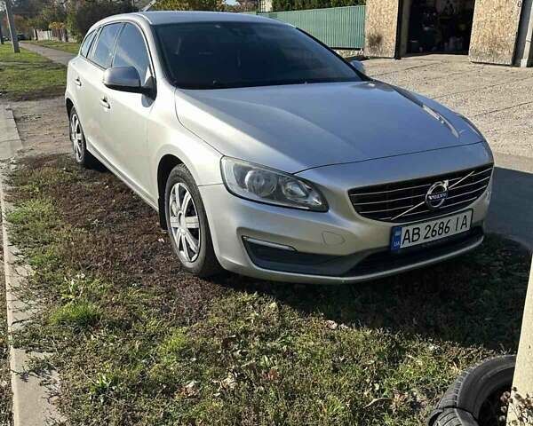 Серый Вольво B60, объемом двигателя 1.56 л и пробегом 255 тыс. км за 12300 $, фото 7 на Automoto.ua