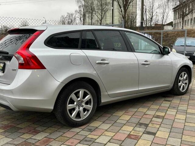 Серый Вольво B60, объемом двигателя 0 л и пробегом 264 тыс. км за 12000 $, фото 6 на Automoto.ua