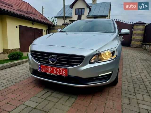 Серый Вольво B60, объемом двигателя 1.97 л и пробегом 221 тыс. км за 12999 $, фото 1 на Automoto.ua