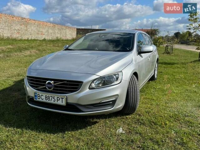 Серый Вольво B60, объемом двигателя 2.4 л и пробегом 250 тыс. км за 13000 $, фото 7 на Automoto.ua