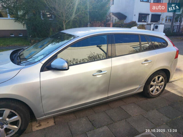 Серый Вольво B60, объемом двигателя 1.56 л и пробегом 262 тыс. км за 11600 $, фото 1 на Automoto.ua